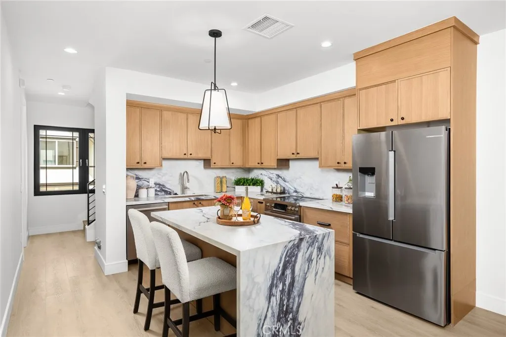 Additional image 13 of 826 Sunset Blvd Unit A, Arcadia, CA 91007