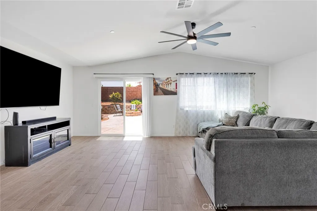 Additional image 93 of 13039 Eastwind Way, Victorville, CA 92392