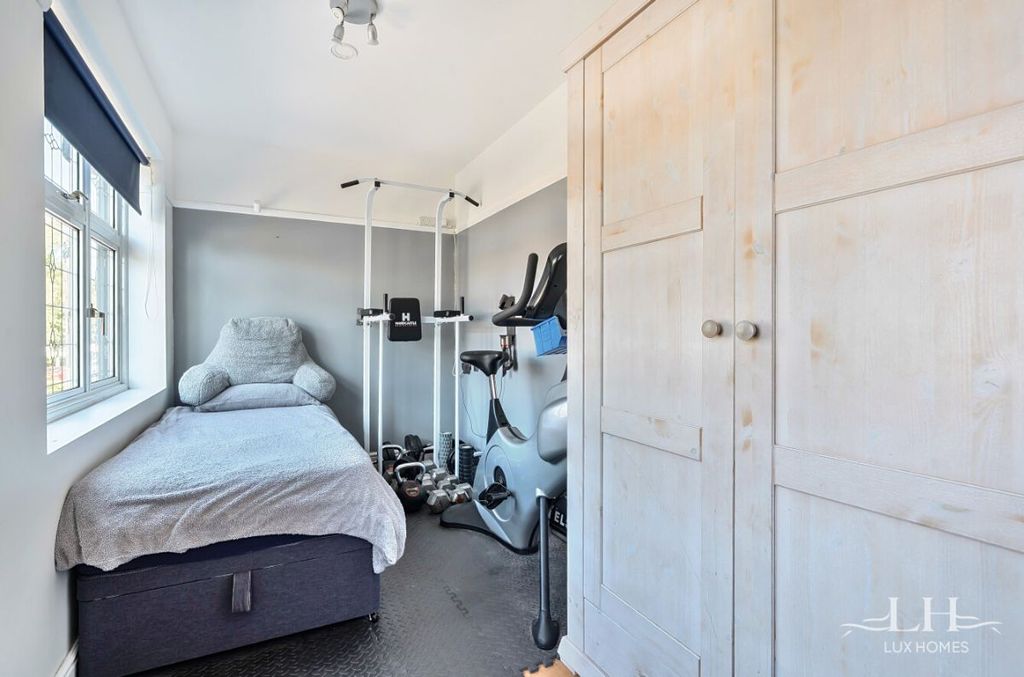 Additional image 15 of 4 bed end terrace house for saleMilton Avenue, Hornchurch RM12