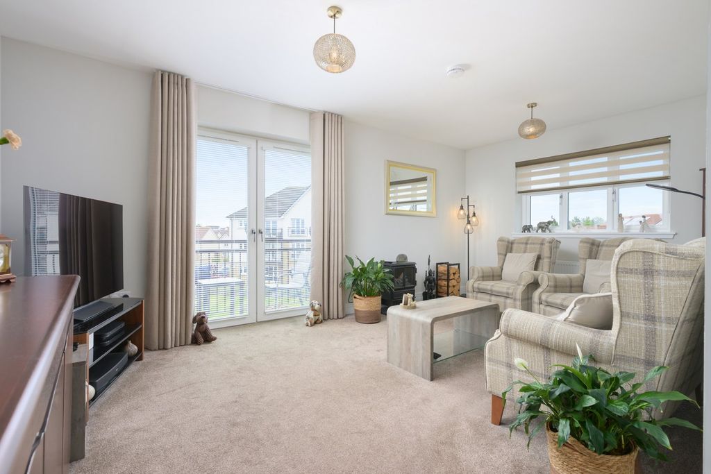 Additional image 6 of 2 bed flat for saleJardine Avenue, Falkirk FK2