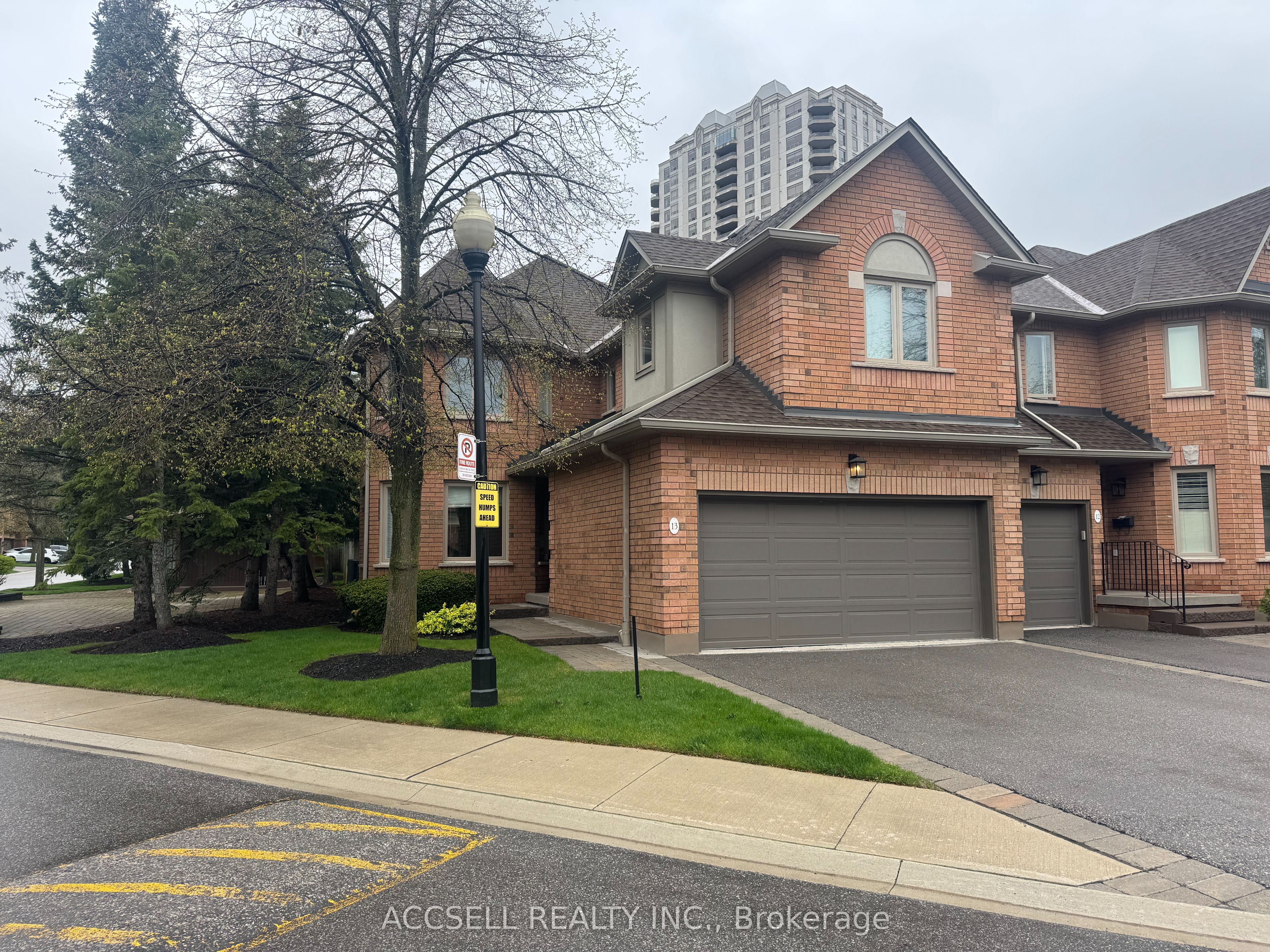 13-1905 Broad Hollow Gate, Mississauga, ON, L5L 3T4