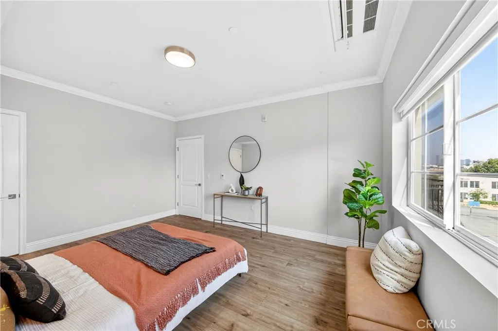 Additional image 67 of 944 S Serrano Avenue Unit 306, Los Angeles, CA 90006