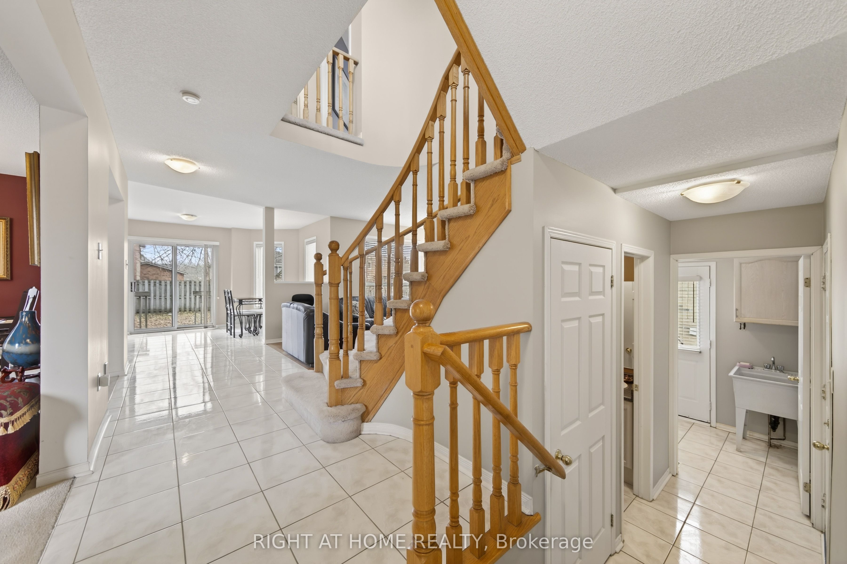Additional image 4 of 1338 Vincent Crescent, Innisfil, ON, L9S 1Z8