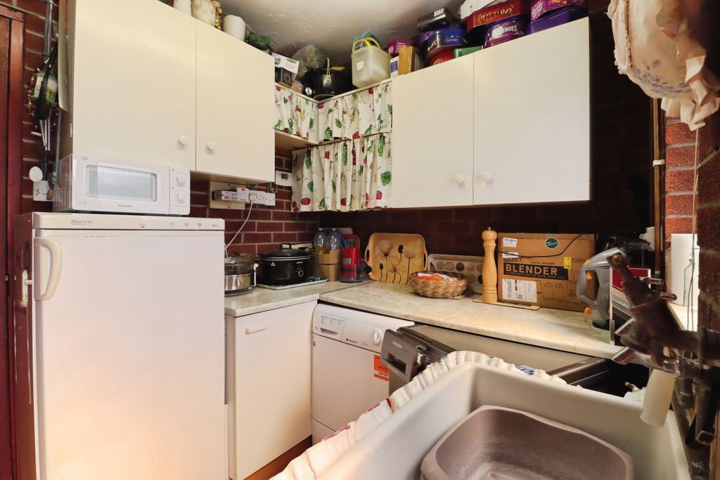 Additional image 18 of 3 bed detached bungalow for saleRyecroft Gardens, Eggborough, Goole DN14