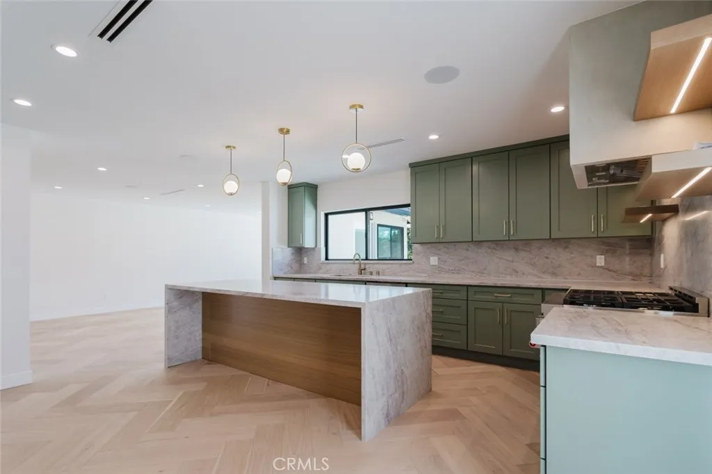 Additional image 118 of 941 Sherlock Drive, Burbank, CA 91501