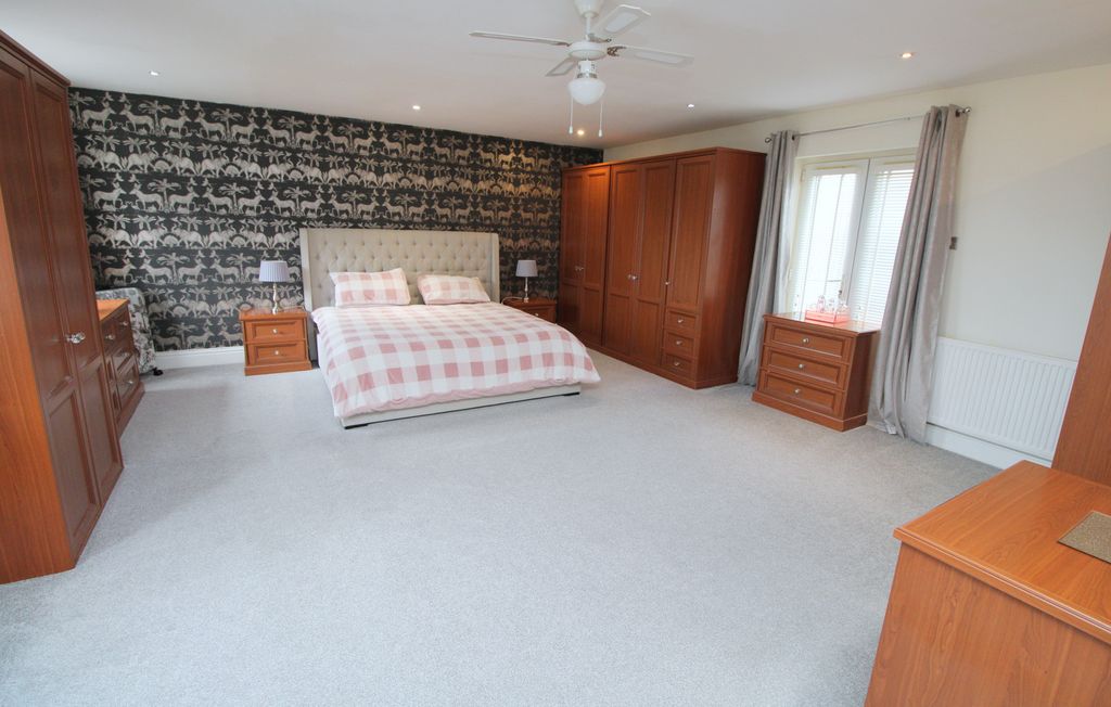 Additional image 12 of 6 bed detached house for saleGwellyn Avenue, Kinmel Bay LL18