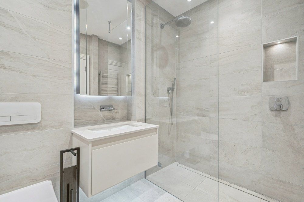 Additional image 9 of 2 bed flat for saleGlen Island, Taplow, Maidenhead, Buckinghamshire SL6