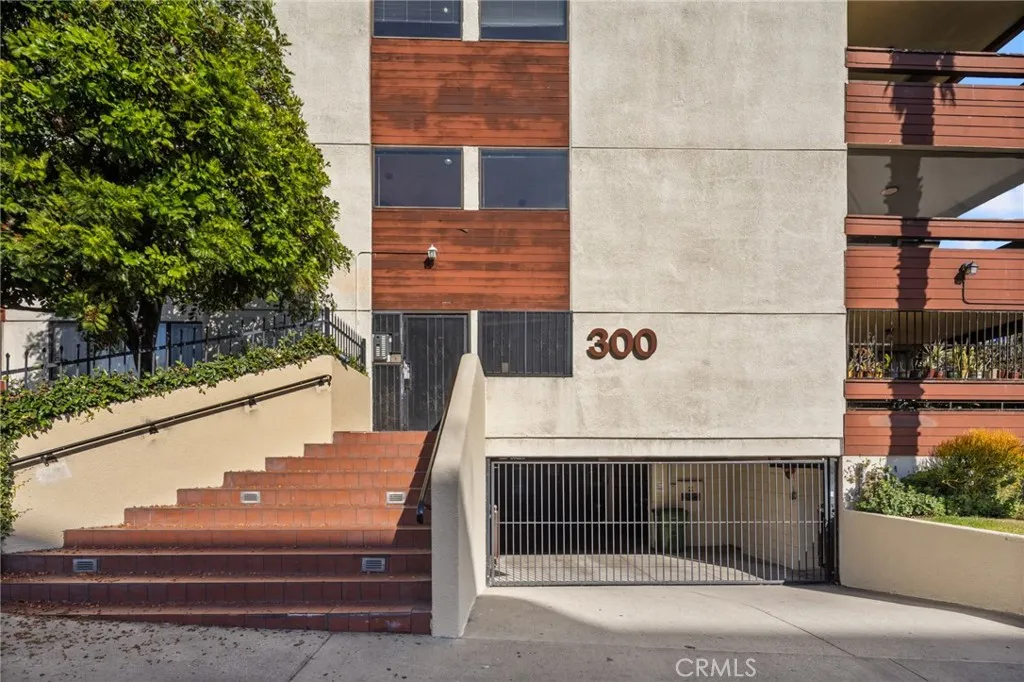 Additional image 6 of 300 S Reno Street Unit 303, Los Angeles, CA 90057