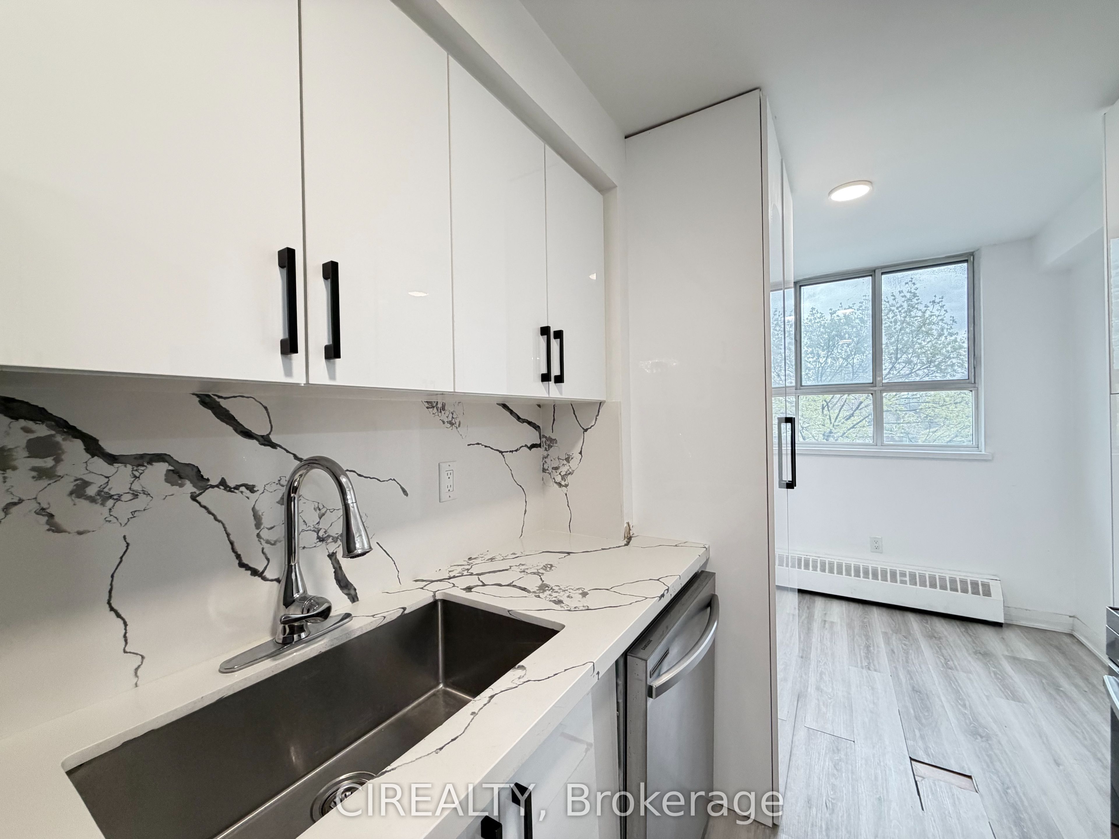 Additional image 4 of 411-1615 Bloor Street, Mississauga, ON, L4X 1S2