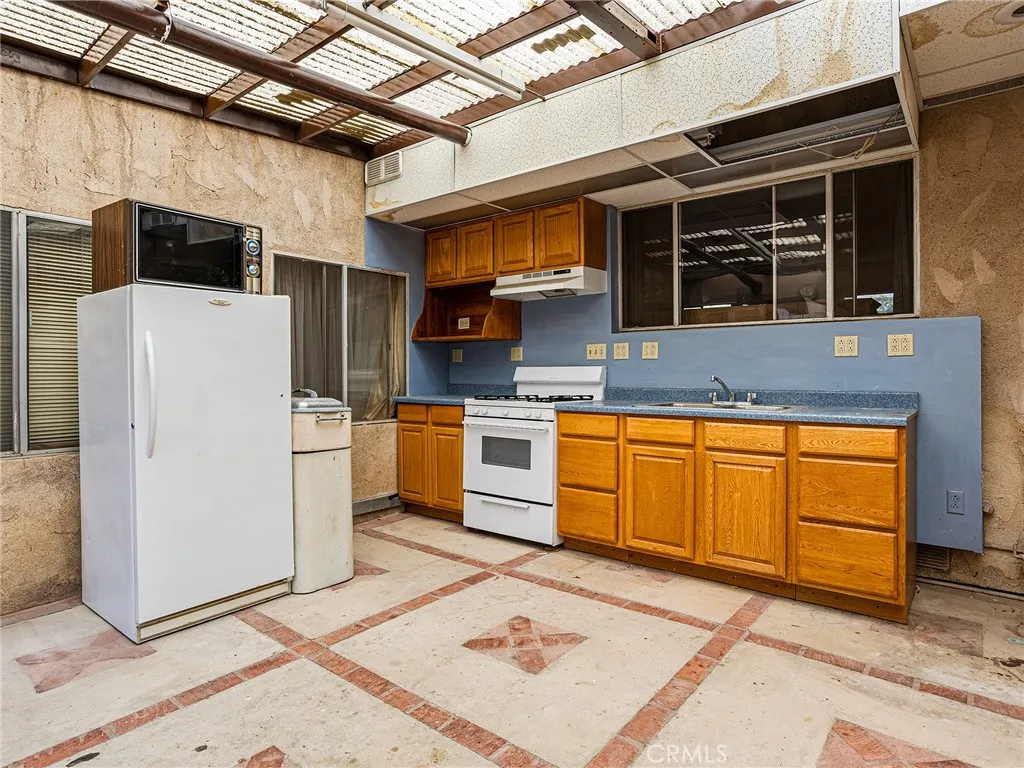 Additional image 34 of 836 N Parish Place, Burbank, CA 91506