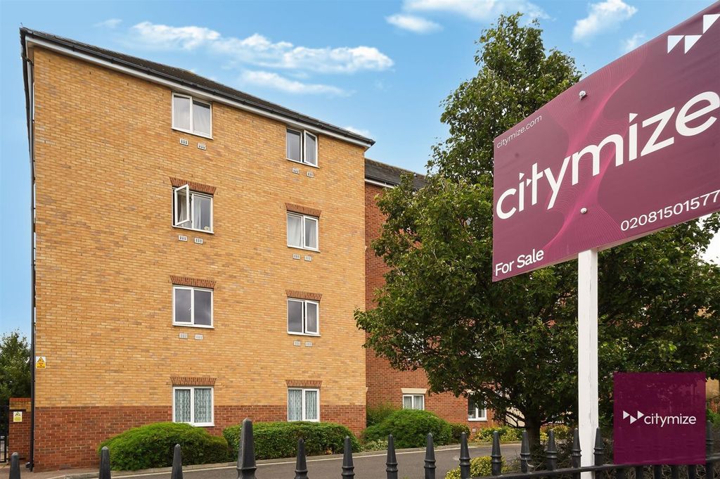 Additional image 4 of 2 bed flat for saleLondon Road, Romford RM7