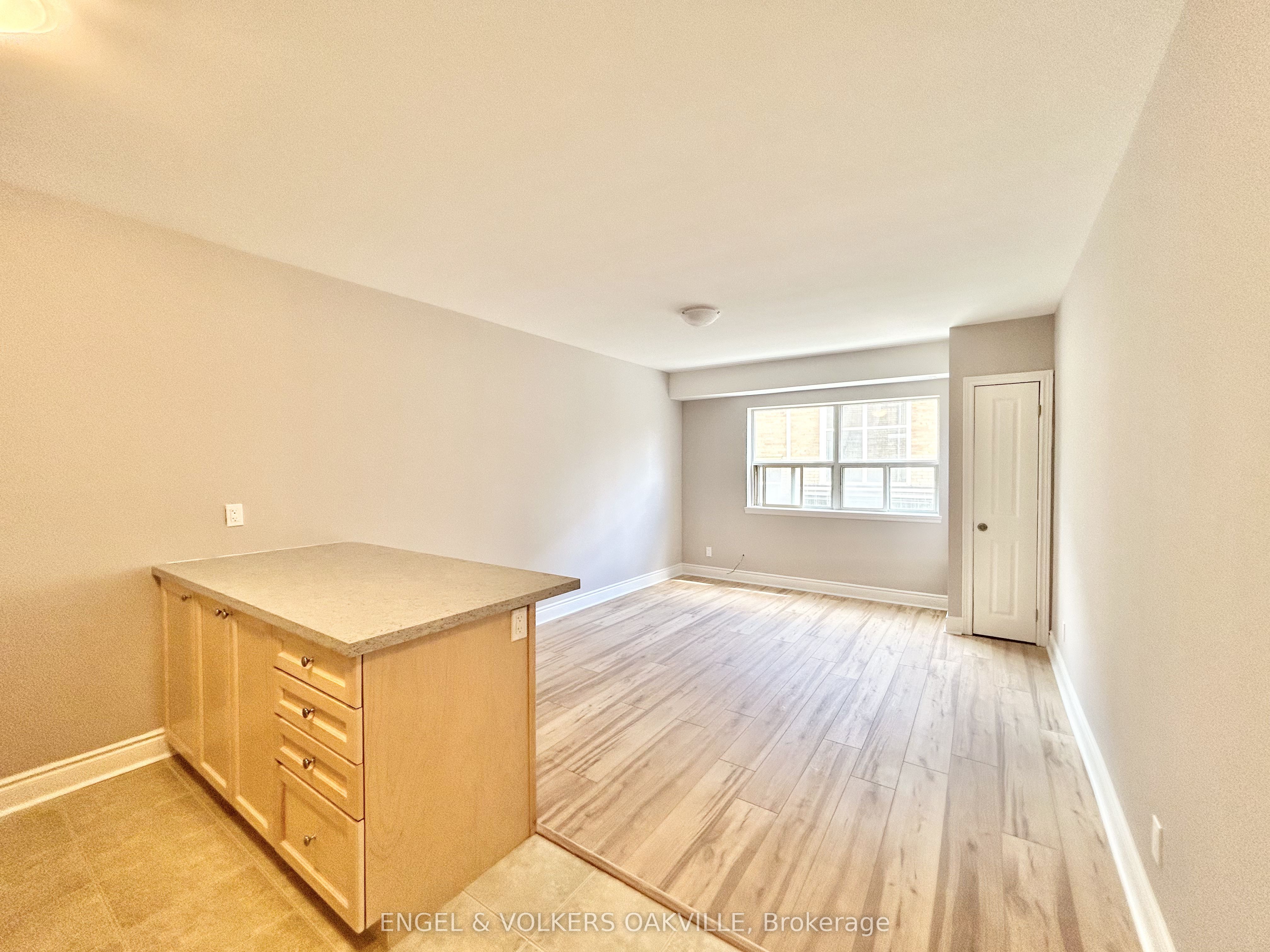 Additional image 2 of 4-100 Twenty Fifth Street, Toronto, ON, M8V 3P9