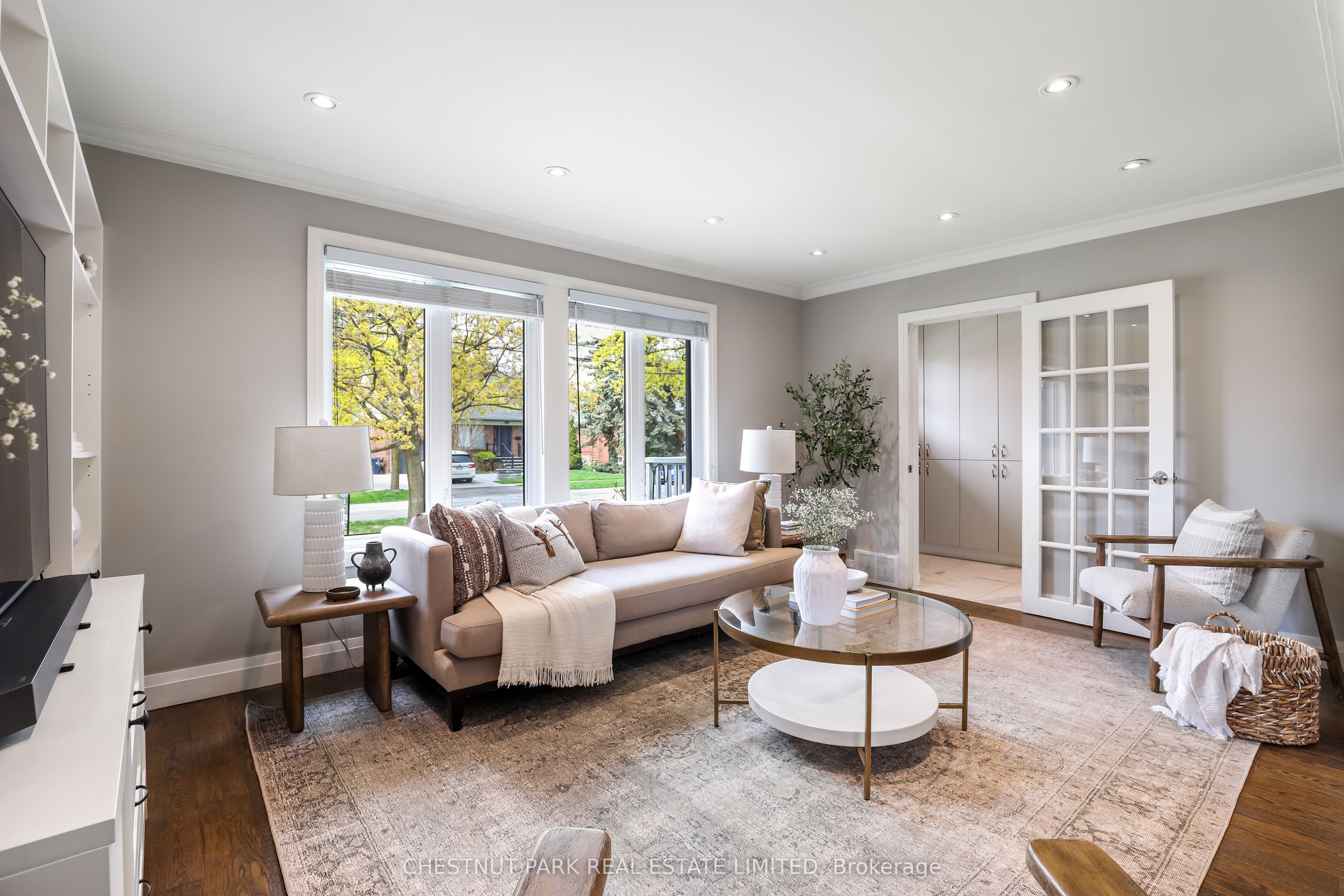 Additional image 2 of 27 Cedarcrest Drive, Toronto, ON, M9A 2V4