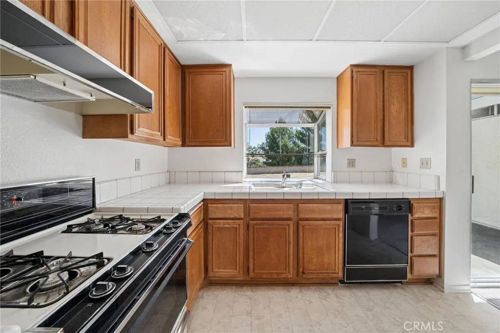 Additional image 11 of 31918 Gelding Rd, Castaic, CA 91384