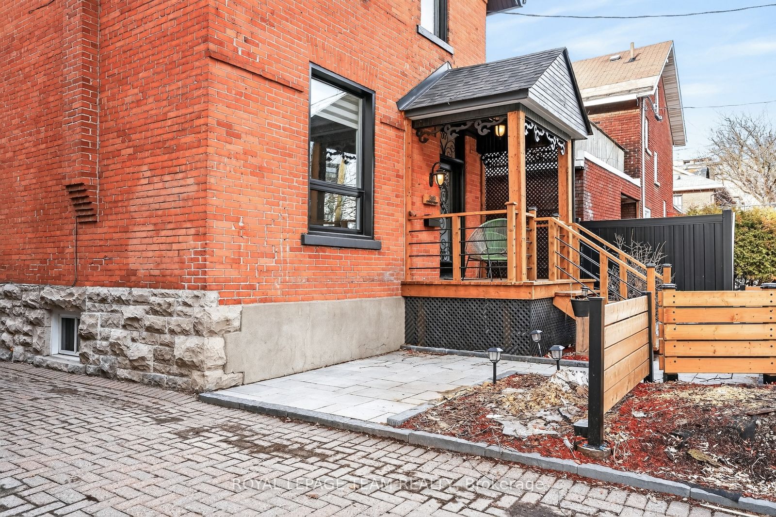 Additional image 2 of 349 Frank Street, Ottawa, ON, K2P 0X9