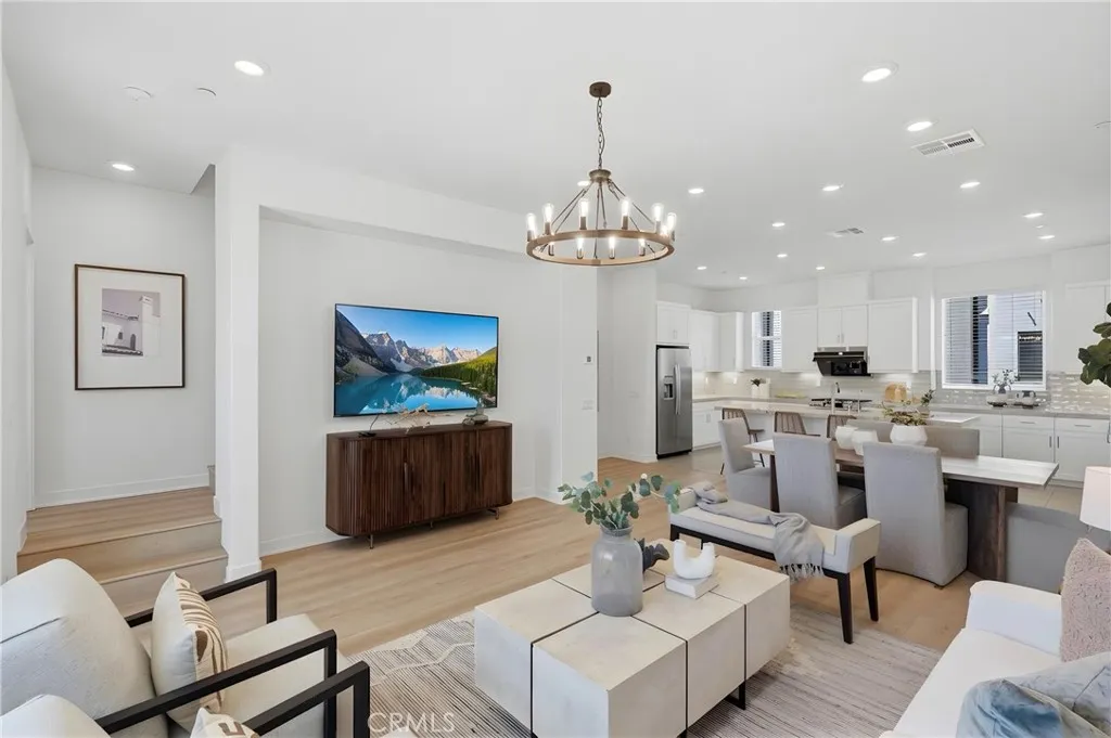 Additional image 9 of 253 Sash, Irvine, CA 92618