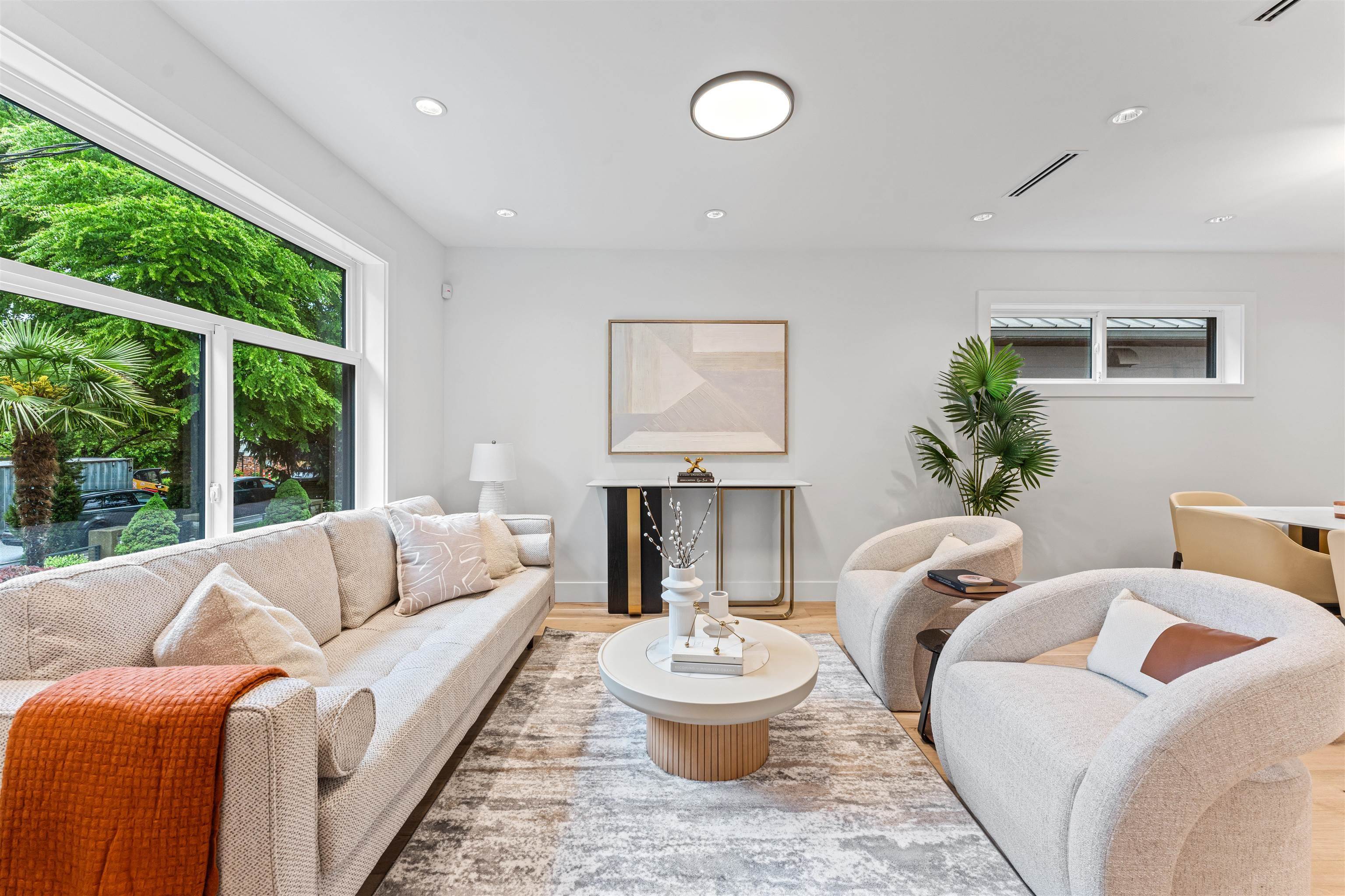 Additional image 4 of 4917 Venables Street, Burnaby, BC, V5B 1X8
