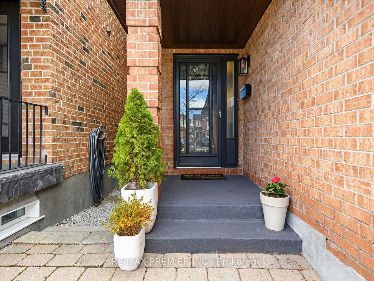 Additional image 3 of 49 Twinberry Crescent, Vaughan, ON, L4L 3X5