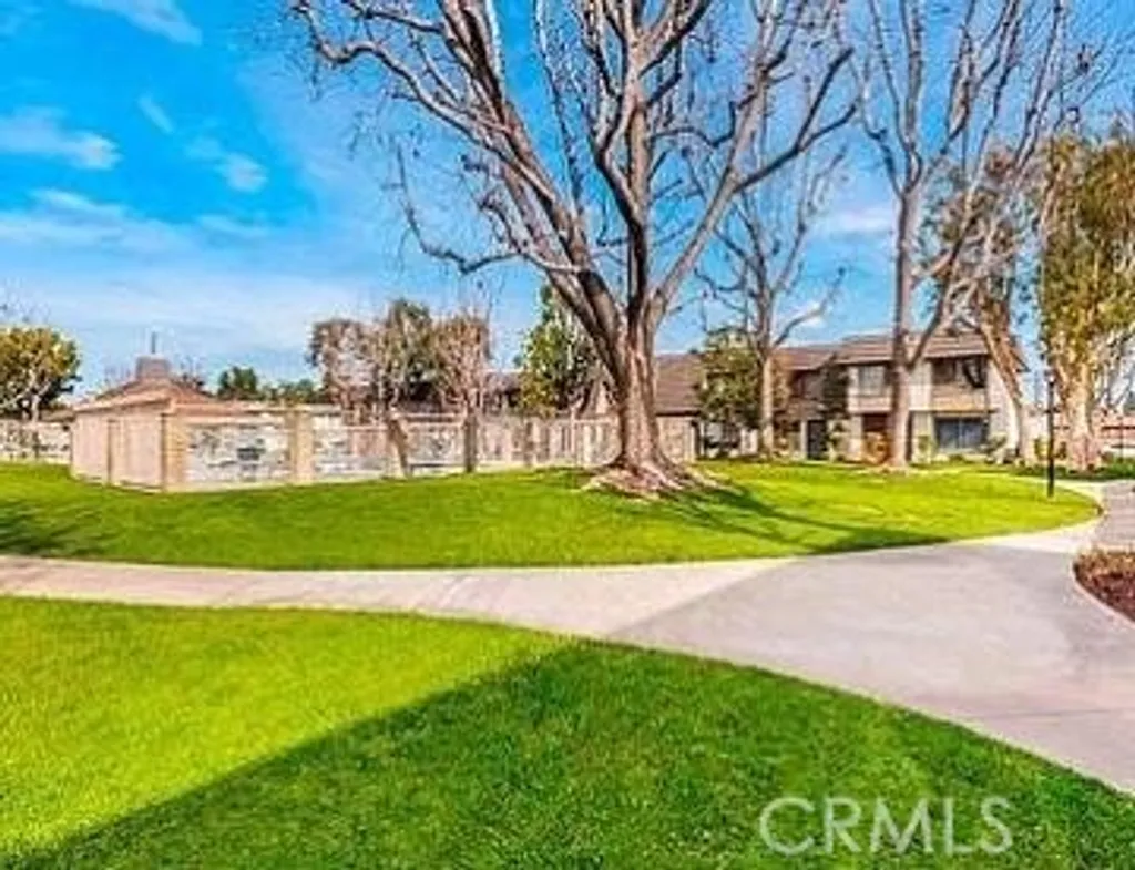 Additional image 15 of 17619 Regency Cir, Bellflower, CA 90706