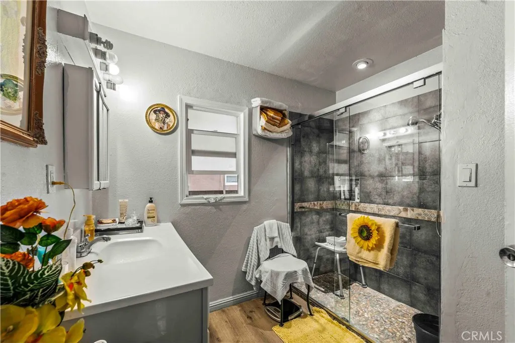 Additional image 66 of 1508 E Queensdale St, Compton, CA 90221