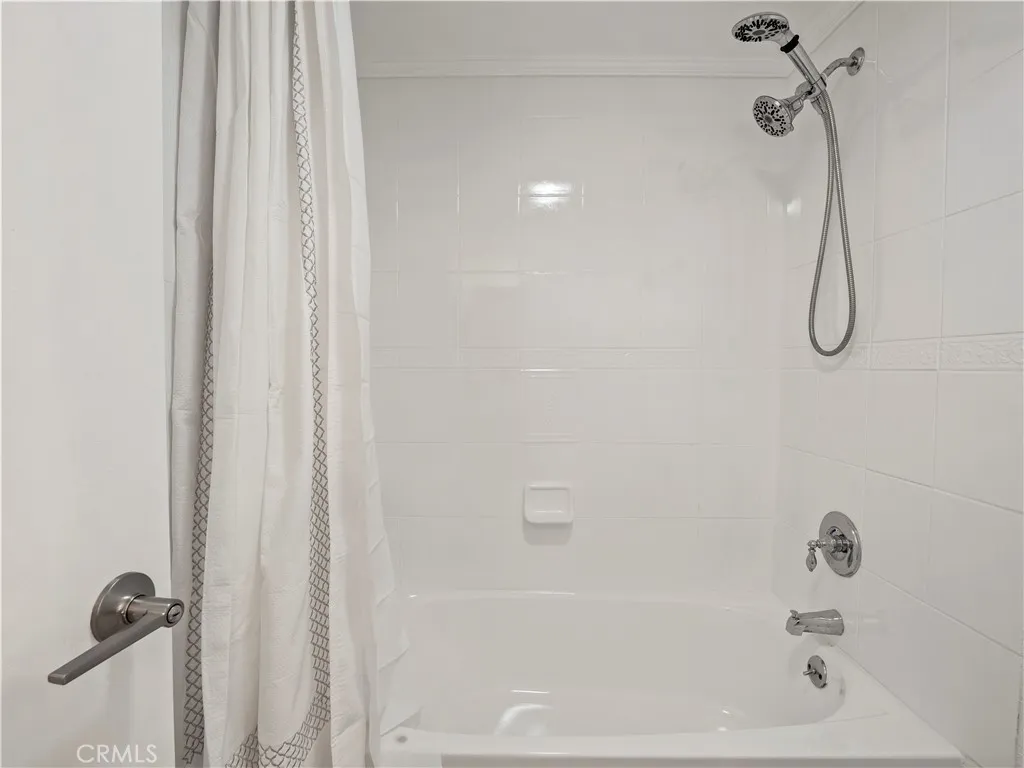 Additional image 15 of 18411 Hatteras Street Unit 138, Tarzana, CA 91356