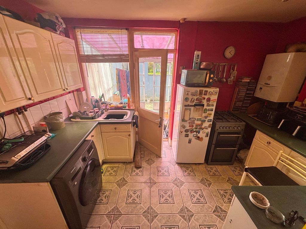 Additional image 17 of 3 bed bungalow for saleTwmpath Road, Pontypool NP4