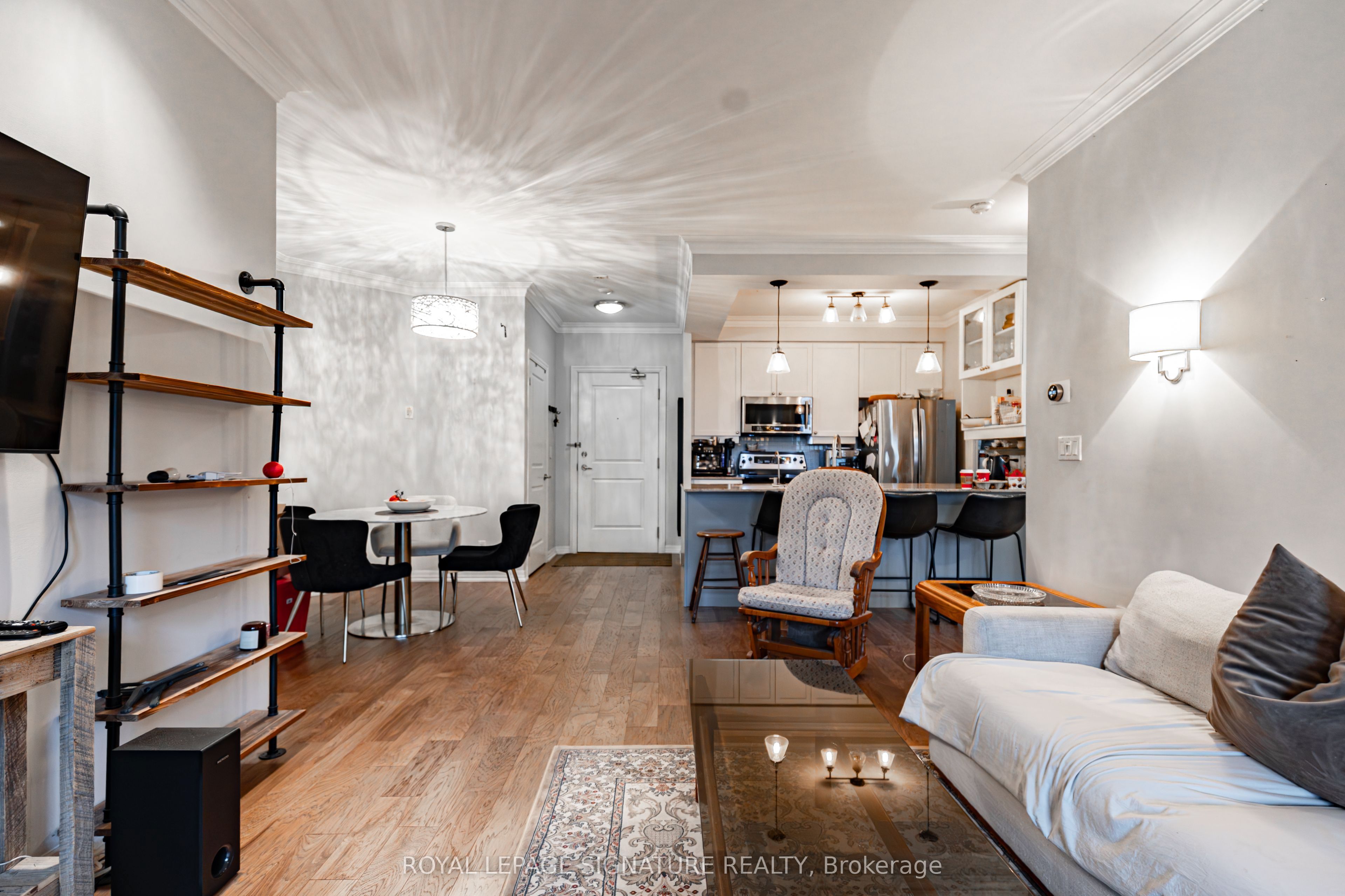 Additional image 4 of 109-245 Dalesford Road, Toronto, ON, M8Y 4H7