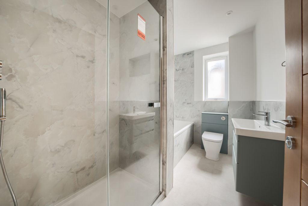 Additional image 11 of 2 bed flat for saleFlat 4, Benson Road, Stratford-Upon-Avon CV37