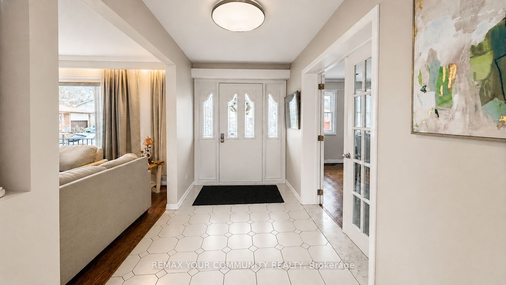 Additional image 2 of Main-7 Digby Court, Toronto, ON, M2R 2X5