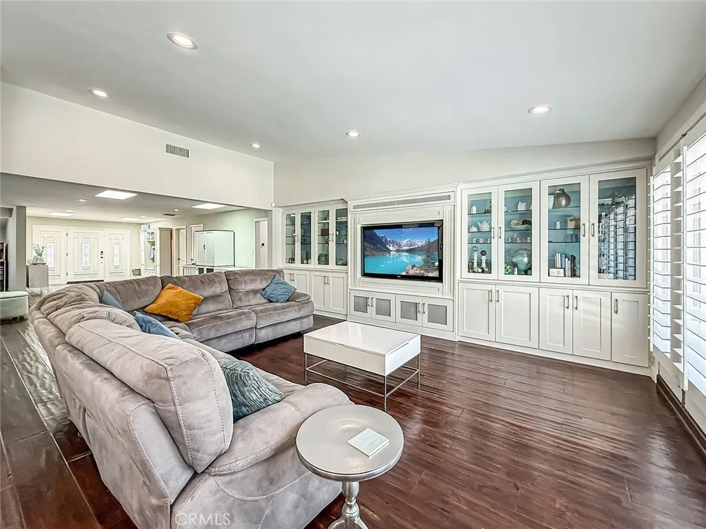 Additional image 20 of 23433 Hatteras St, Woodland Hills, CA 91367