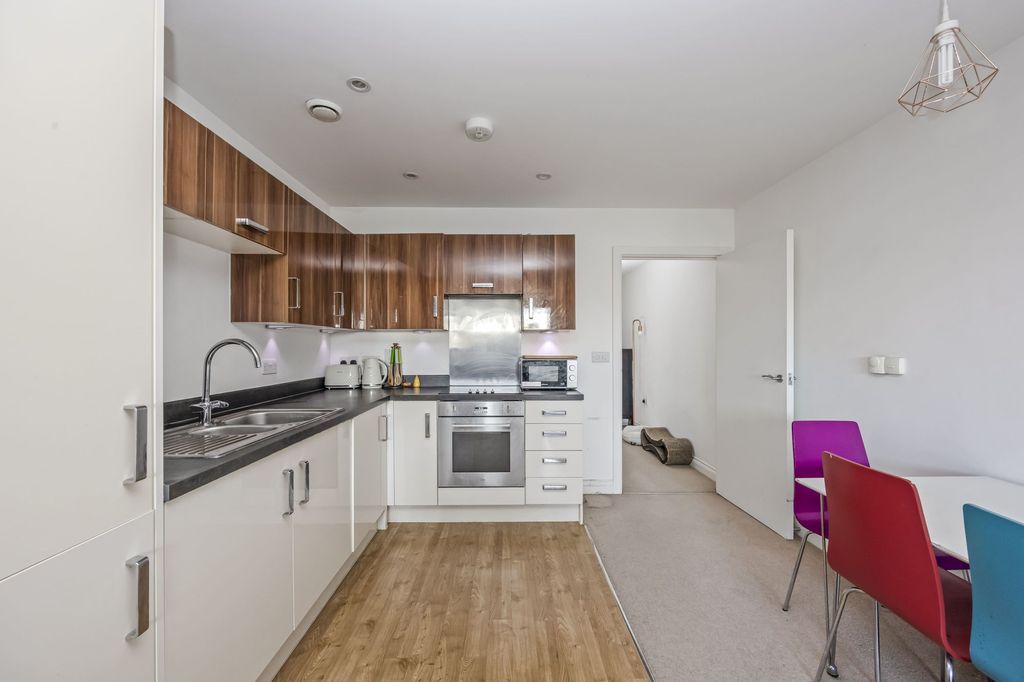 Additional image 6 of 2 bed flat for saleFrancis Street, Brighton BN1