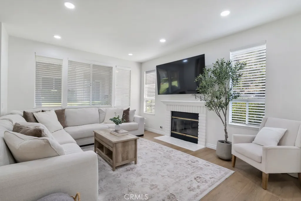 Additional image 5 of 272 Fieldstone Way Unit A, Simi Valley, CA 93065