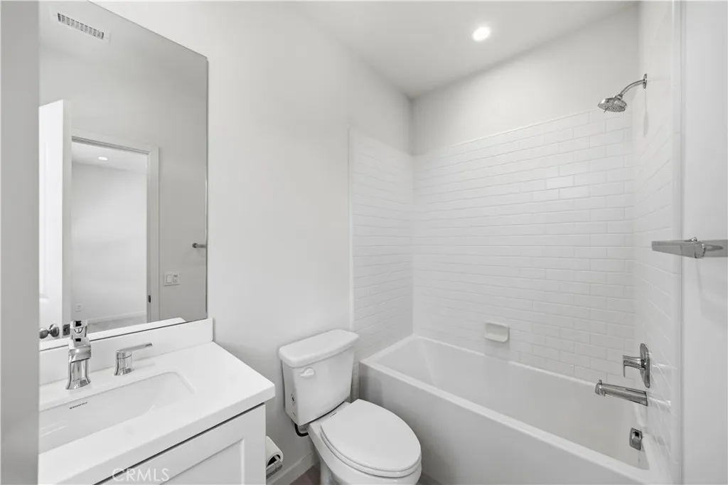 Additional image 24 of 112 Newburry, Irvine, CA 92618