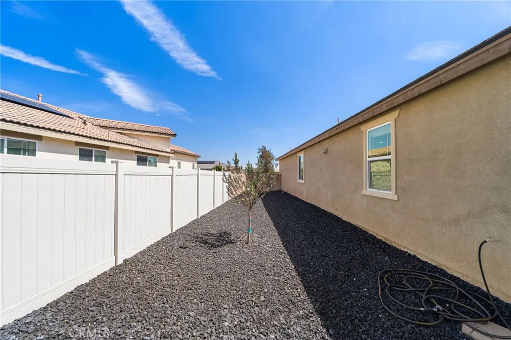 Additional image 79 of 18068 Milkweed Ln, San Bernardino, CA 92407
