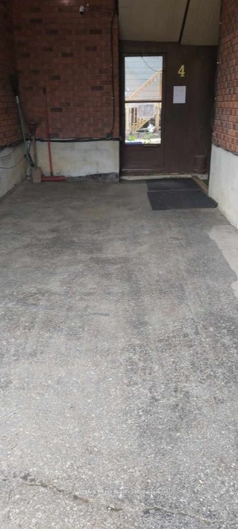 Additional image 4 of 4-66 Penetang Street, Barrie, ON, L4M 1V6
