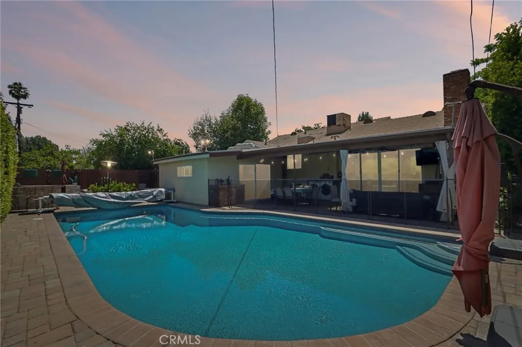 Additional image 84 of 18937 Sylvan Street, Tarzana, CA 91335