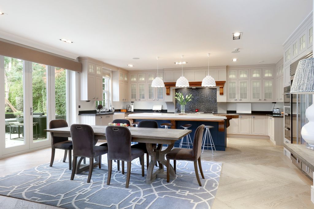 Additional image 9 of 7 bed property for saleBagshot Road, Ascot, Surrey SL5