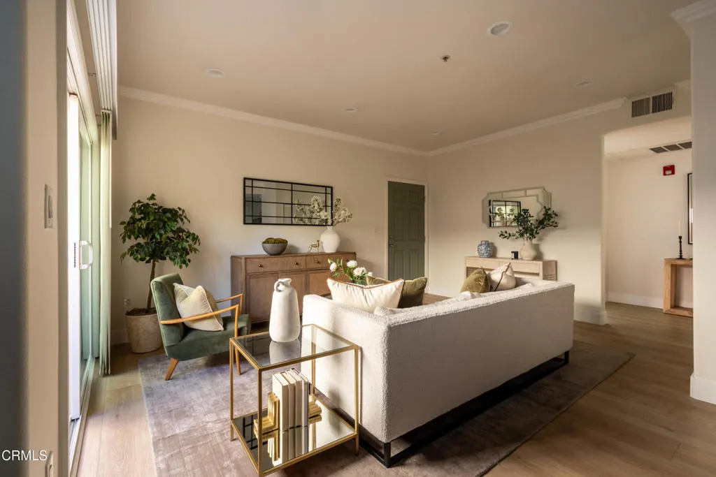 Additional image 4 of 300 E Providencia Avenue Unit 103, Burbank, CA 91502