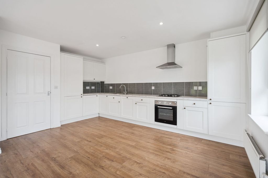 Additional image 5 of 2 bed flat for saleWordie Road, Stirling FK7