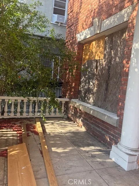Additional image 39 of 138 N Manhattan Pl, Los Angeles, CA 90004