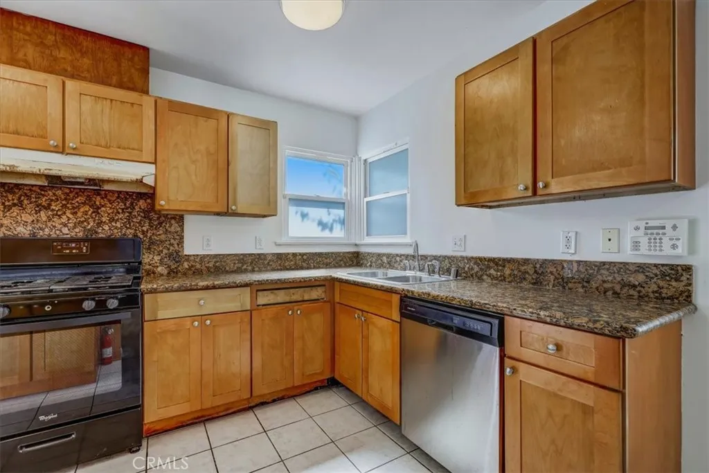 Additional image 13 of 301 E Forhan Street, Long Beach, CA 90805