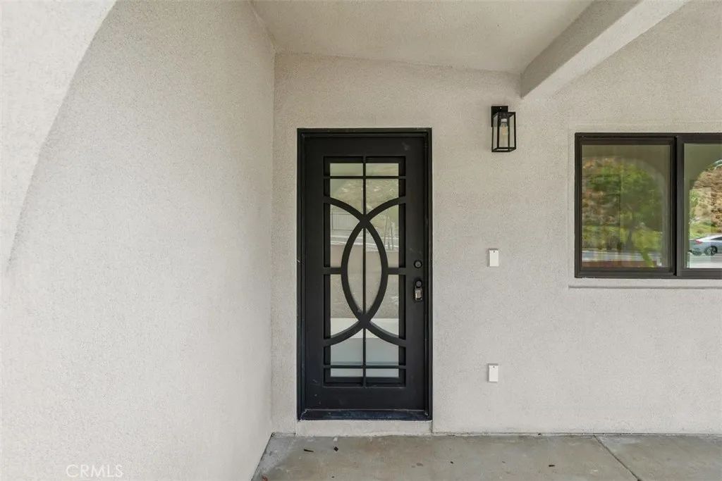 4465 Gilchrist Drive, Riverside, CA 92505 photo 3