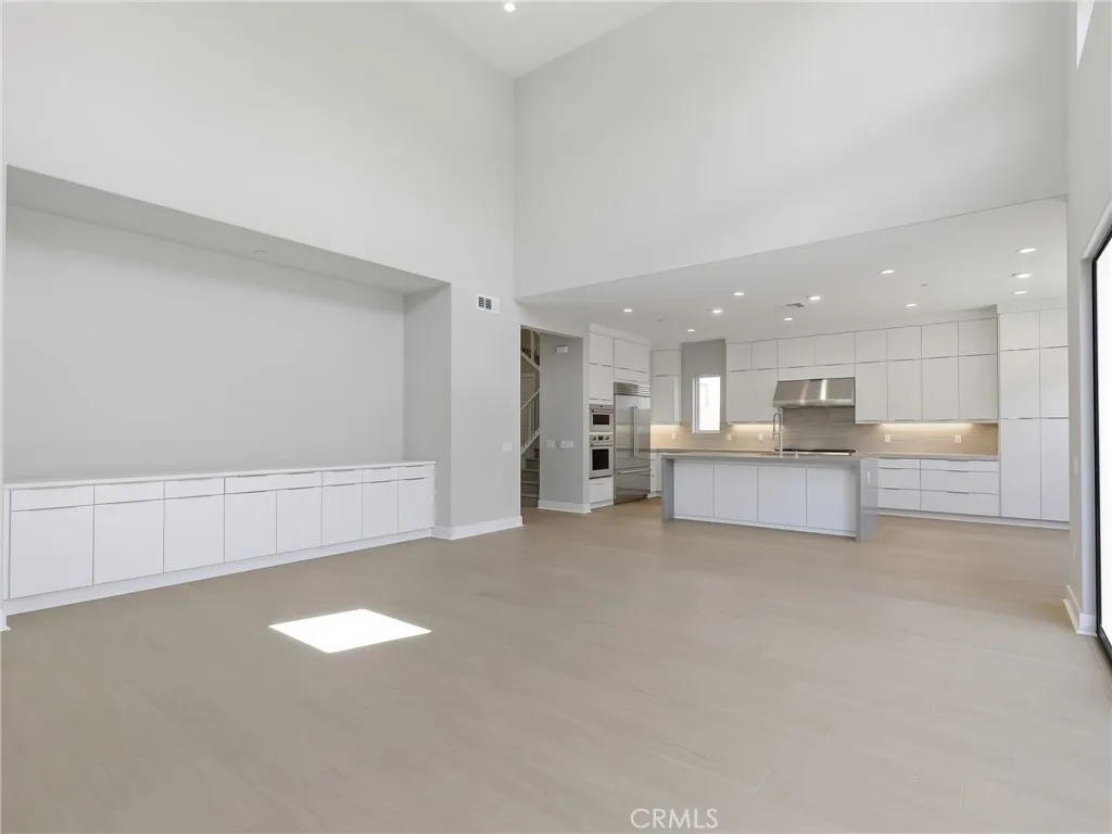 Additional image 7 of 132 Creation, Irvine, CA 92618