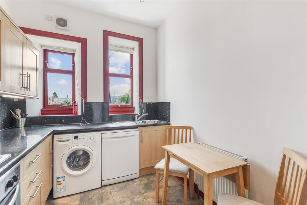 Additional image 7 of 2 bed flat for saleUnion Street, Greenock PA16