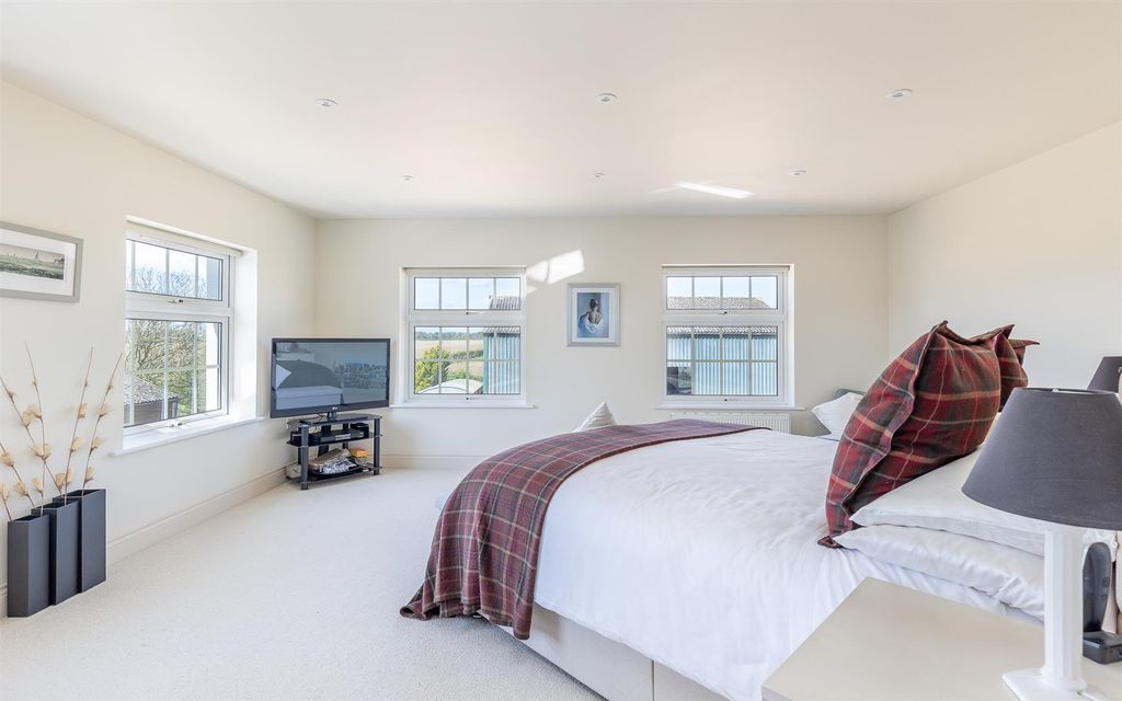 Additional image 11 of 5 bed detached house for saleGodshill, Isle Of Wight PO38