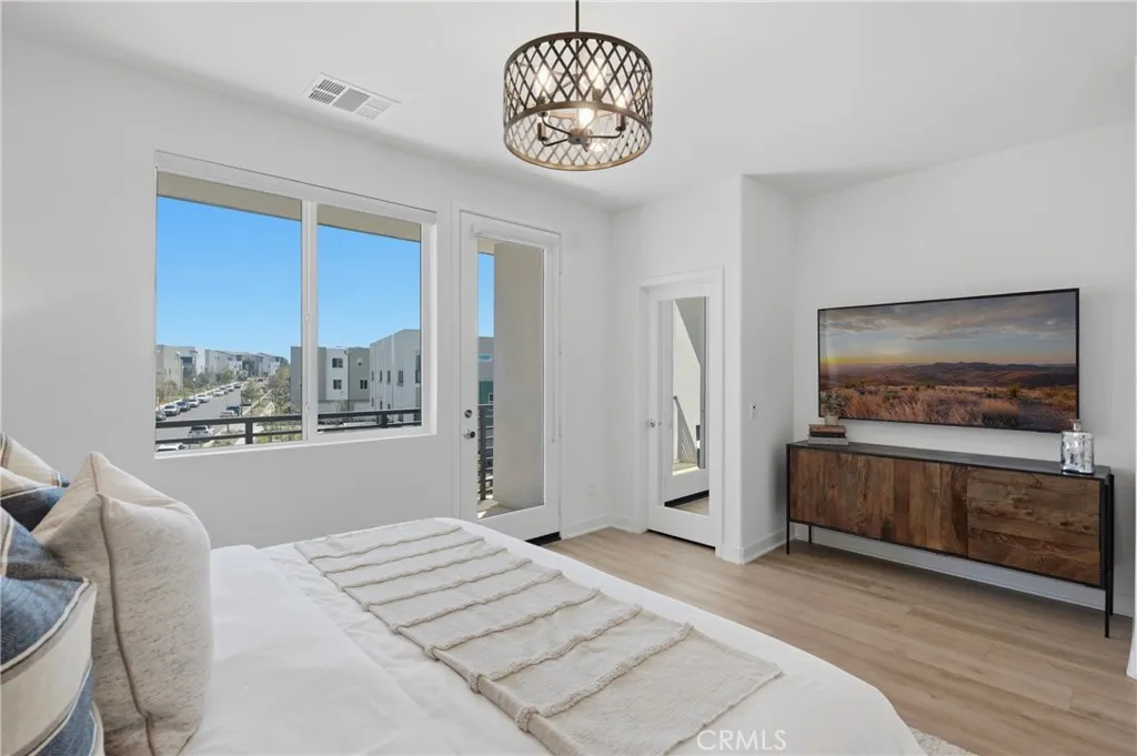 Additional image 24 of 253 Sash, Irvine, CA 92618