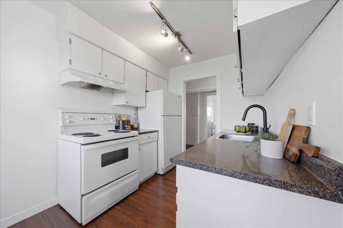 Additional image 3 of 314-15238 100 Avenue, Surrey, BC, V3R 7T9