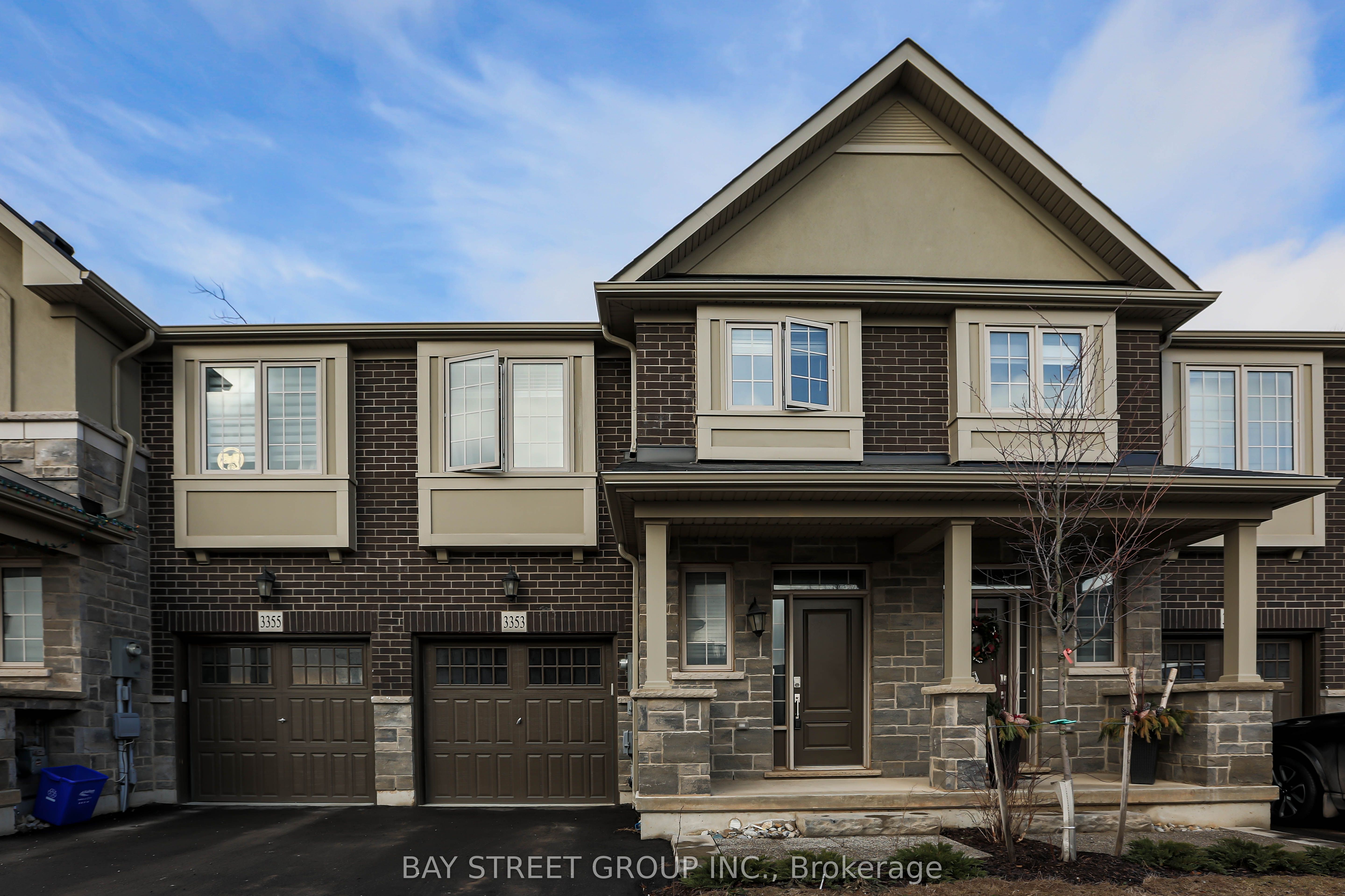 3353 Mockingbird Common Drive, Oakville, ON, L6H 7C2