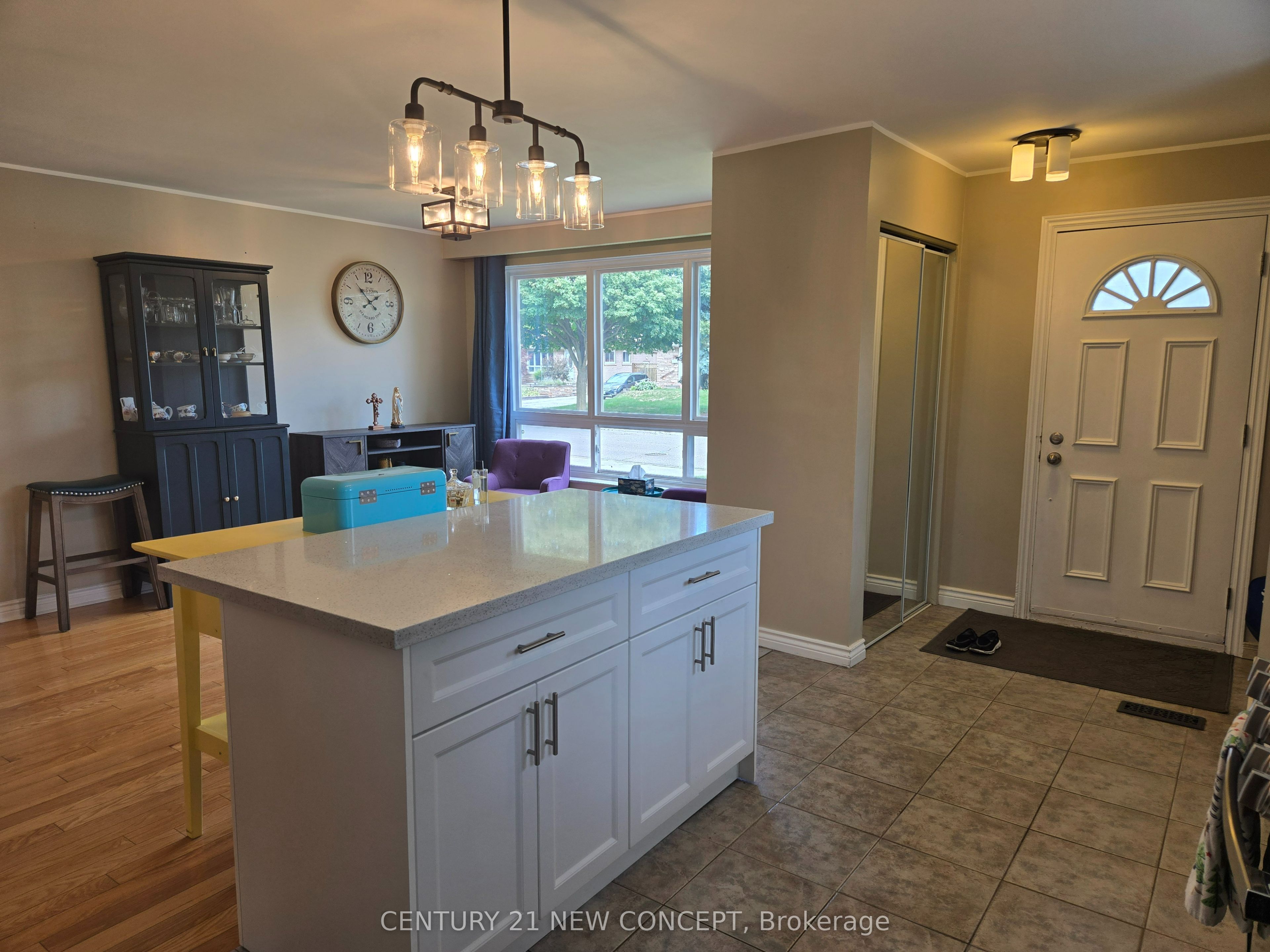 Additional image 5 of 412 Melores Drive, Burlington, ON, L7L 4T8
