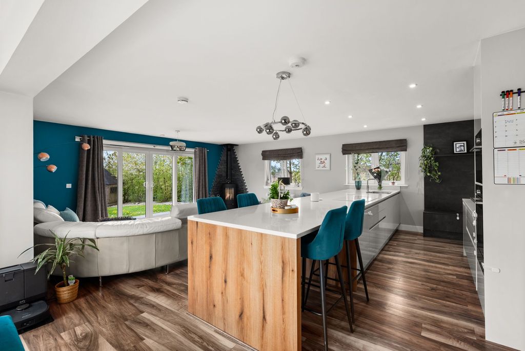 Additional image 3 of 5 bed detached house for sale1 Denside Park, Wellbank, Broughty Ferry DD5